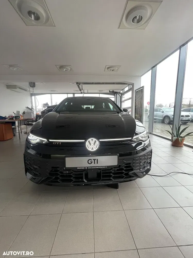 Volkswagen Golf VIII — imagine 2