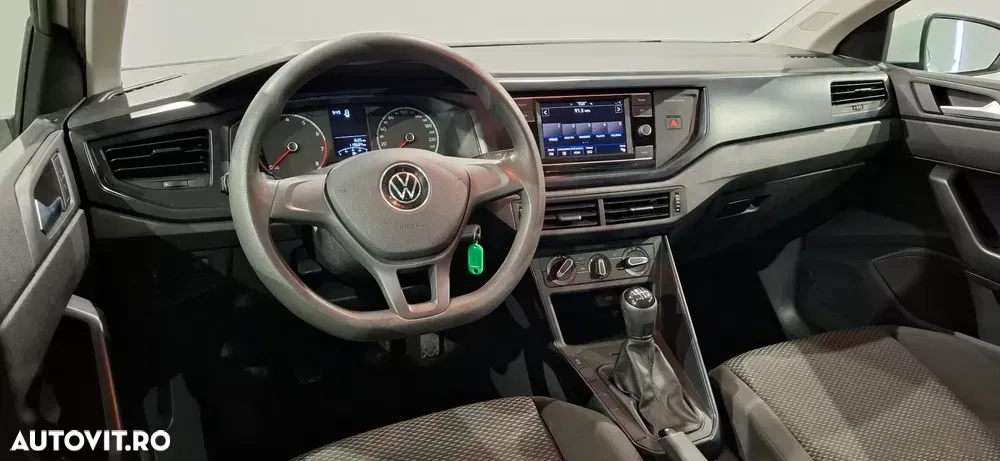 Volkswagen Polo VI 1.0 MPI Base — imagine 3