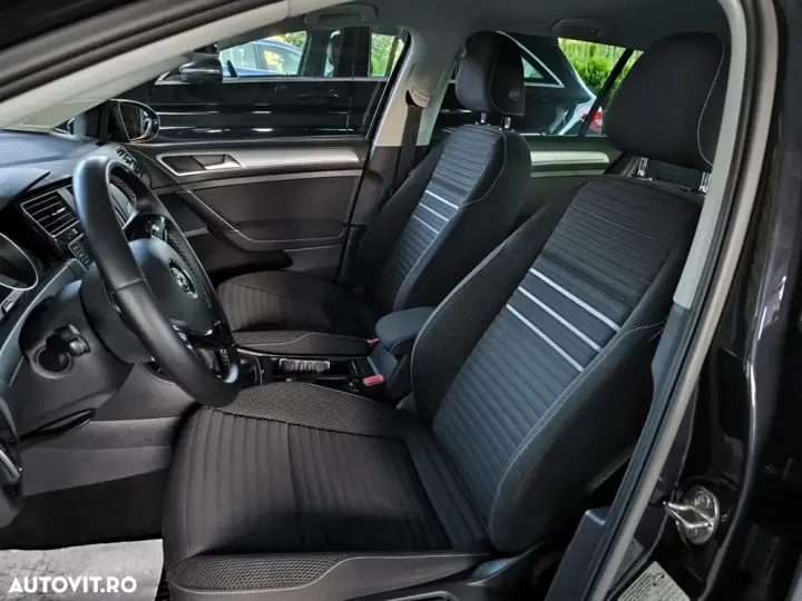 Volkswagen Golf VII