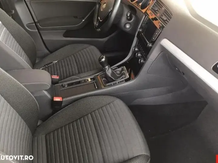Volkswagen Golf VII