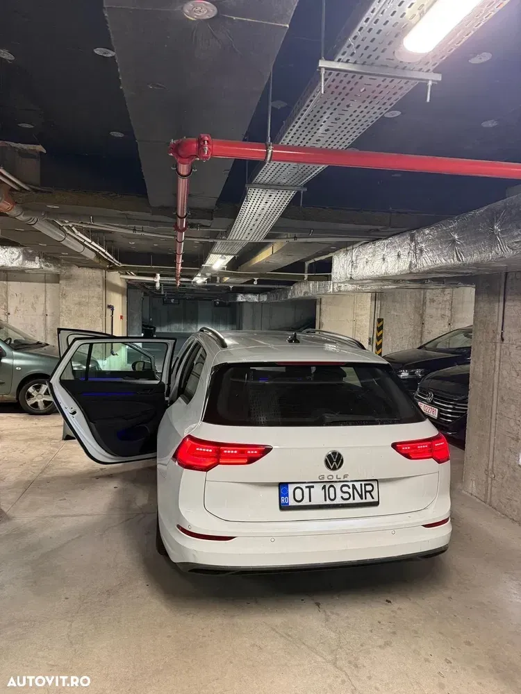 Volkswagen Golf VIII 2.0 TDI Life — imagine 4