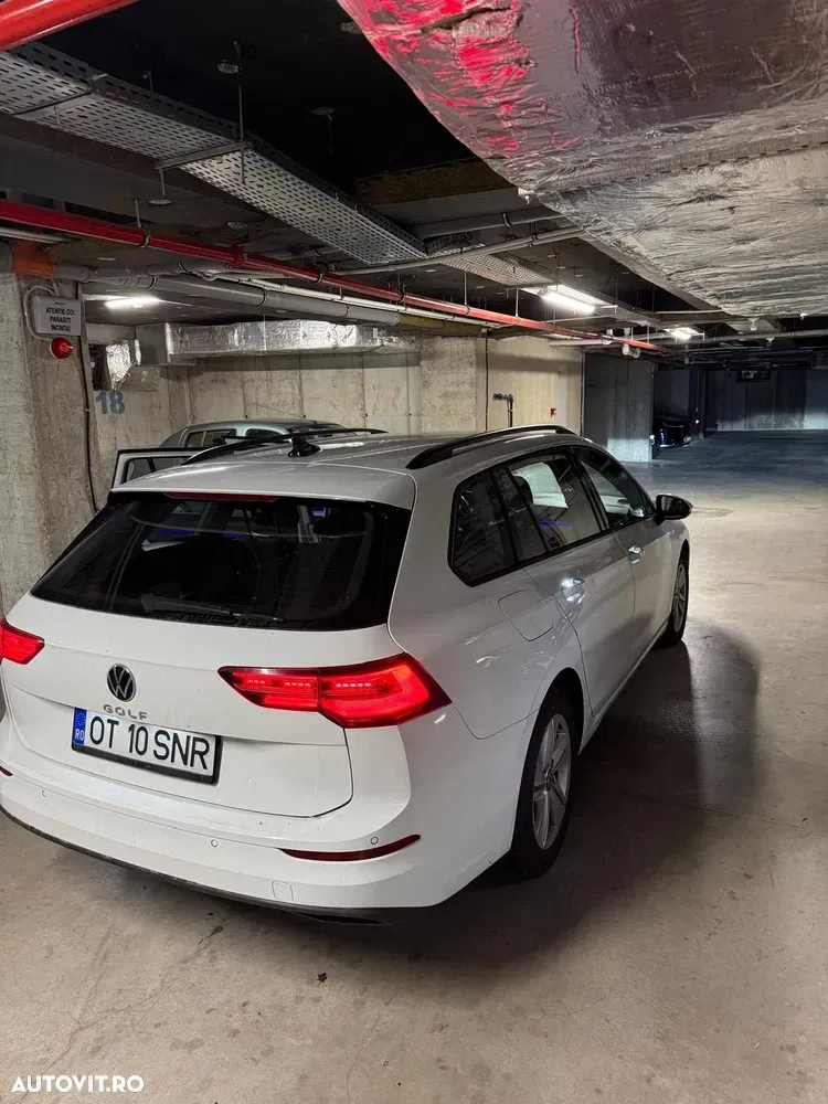 Volkswagen Golf VIII 2.0 TDI Life — imagine 5