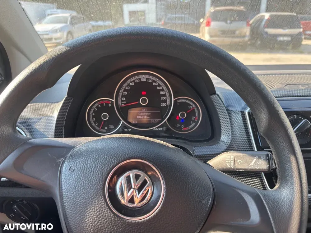 Volkswagen up! — imagine 5