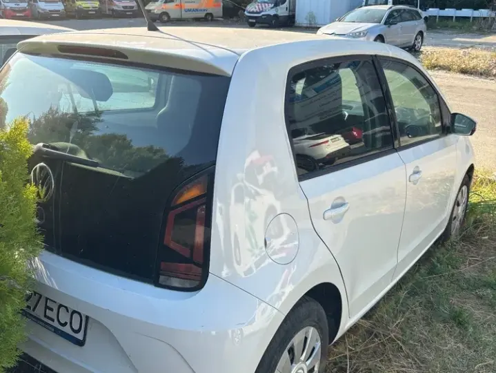 Volkswagen up!
