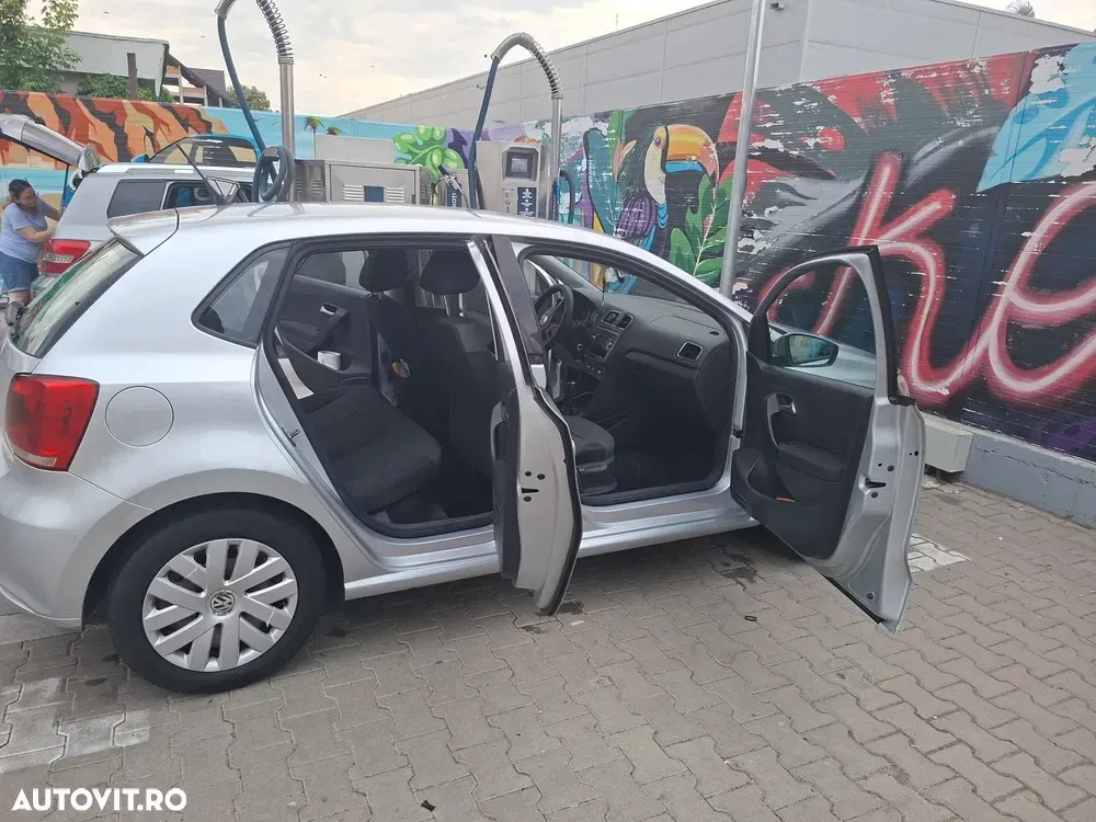 Volkswagen Polo 1.2 Attractive — imagine 2