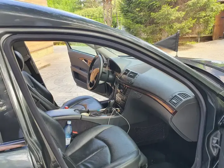 Mercedes-Benz E W211 220 CDI Automatik Elegance