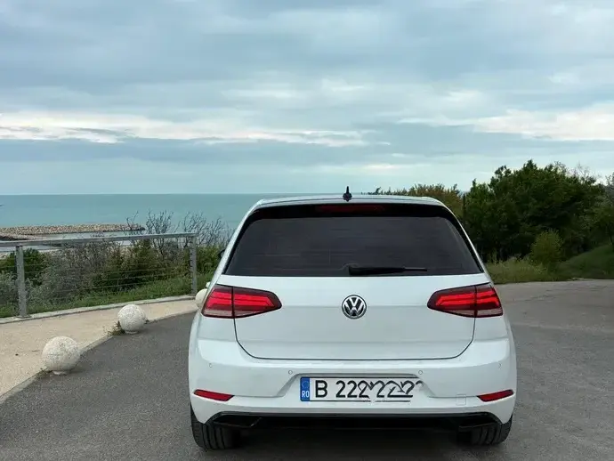 Volkswagen Golf VII