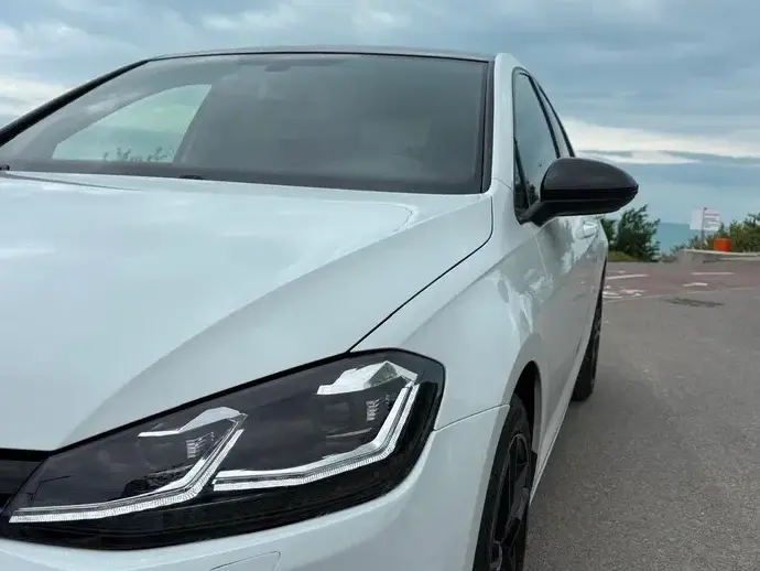 Volkswagen Golf VII