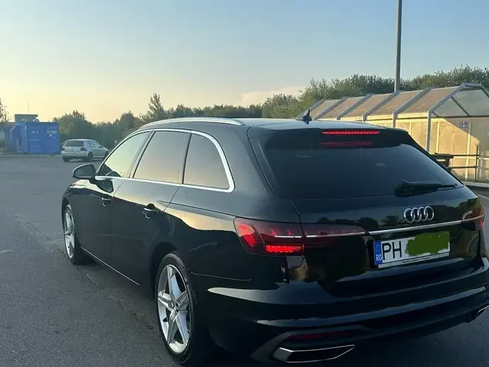 Audi A4 Avant B9