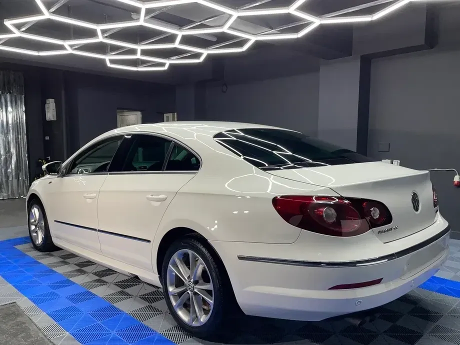 Volkswagen Passat CC 2.0 TDI BlueMotion Technology — imagine 4