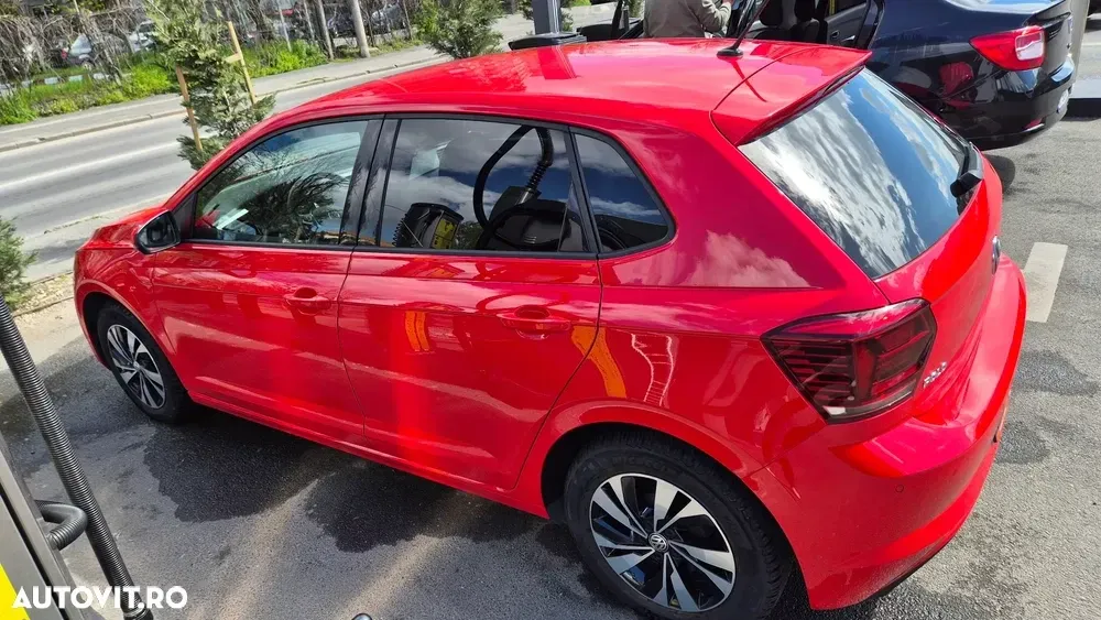 Volkswagen Polo VI 1.0 TSI Comfortline — imagine 2