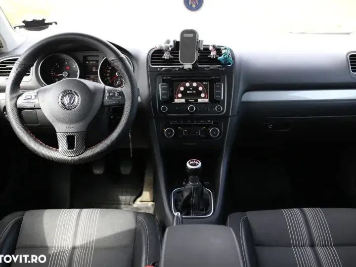 Volkswagen Golf VI
