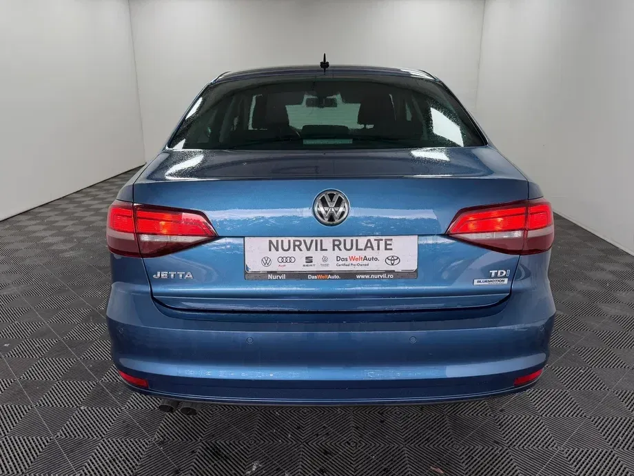 Volkswagen Jetta 2.0 TDI DSG Comfortline — imagine 5
