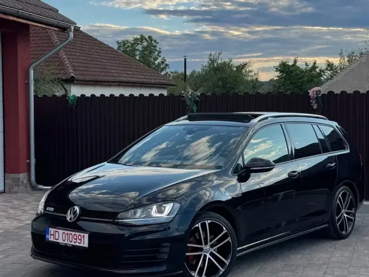 Volkswagen Golf VII