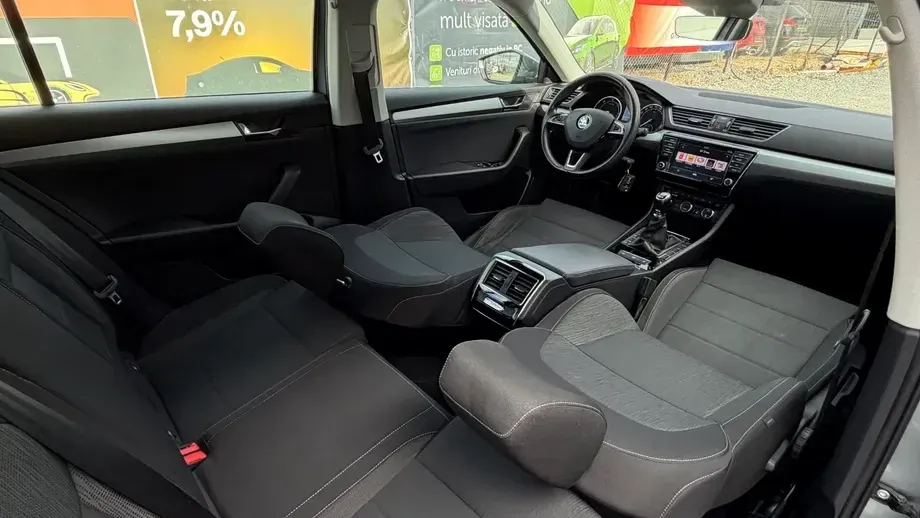 Škoda Superb 2.0 TDI 4x4 Active — imagine 6