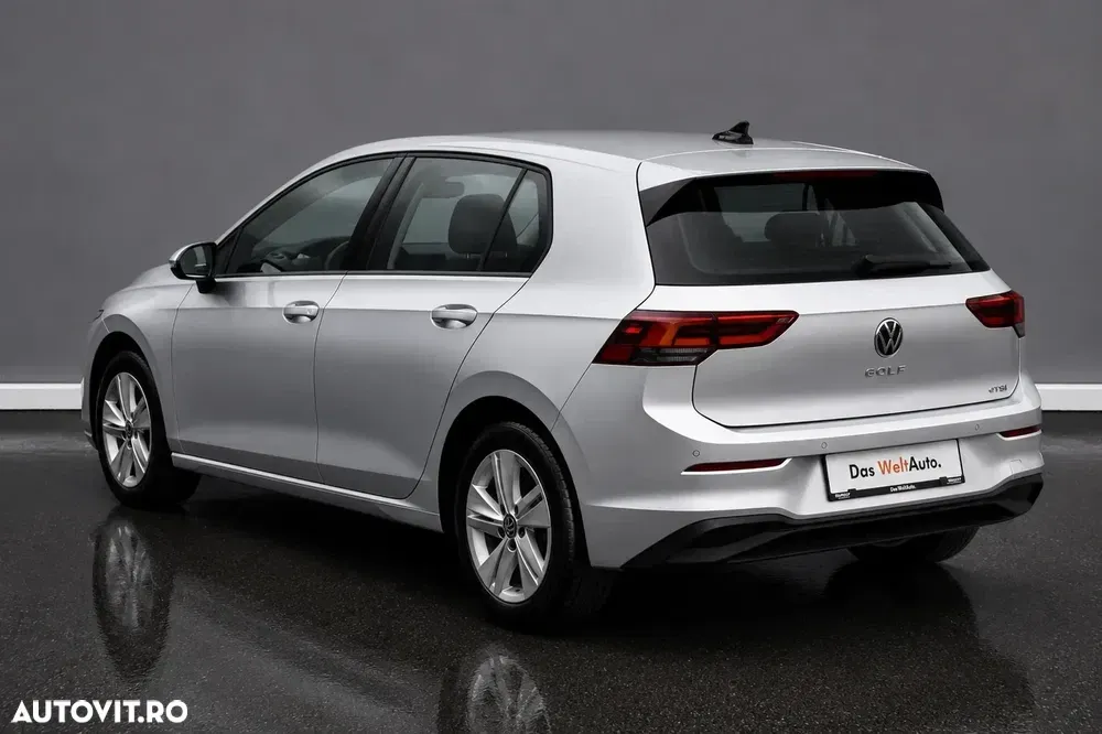 Volkswagen Golf VIII — imagine 4