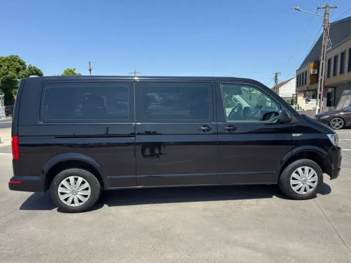 Volkswagen Caravelle LR Comfortline