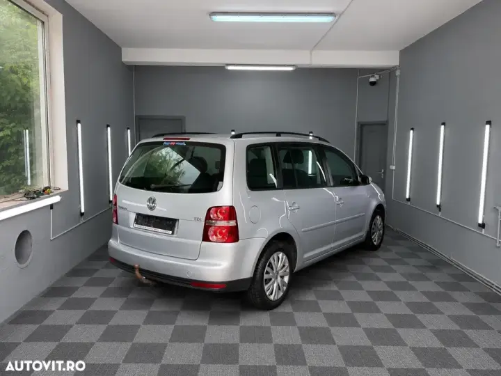 Volkswagen Touran 1.9 TDI Conceptline