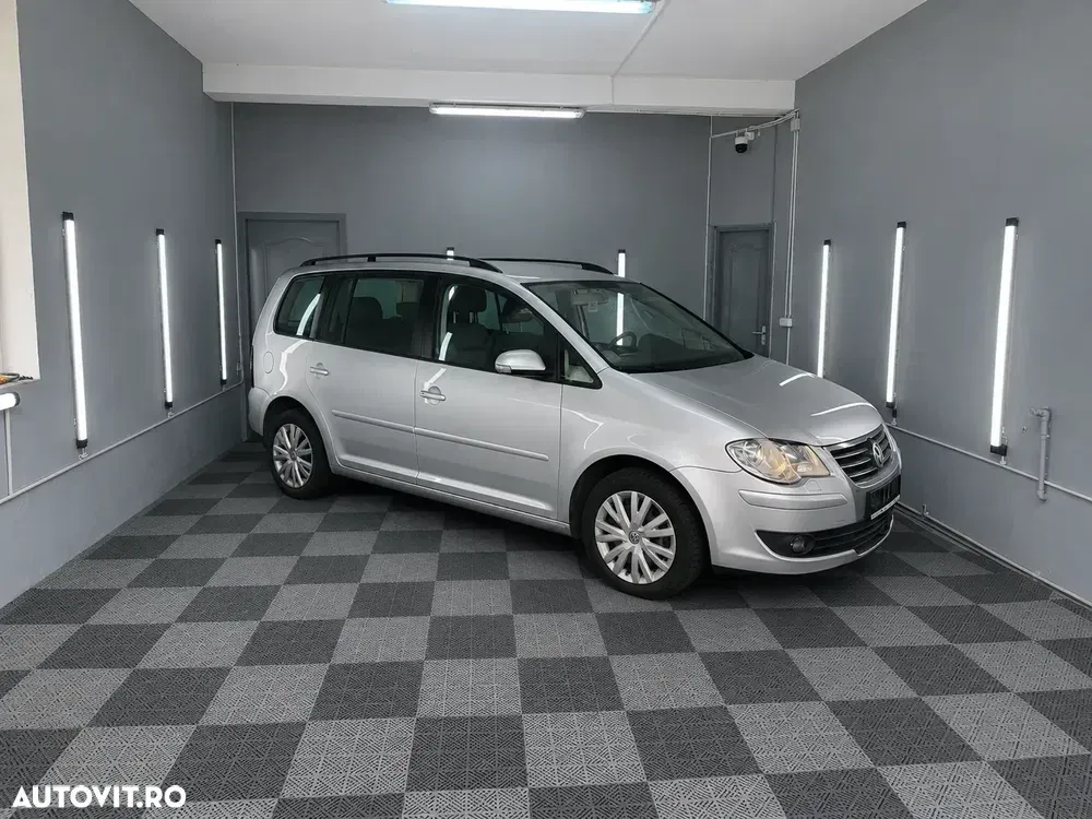 Volkswagen Touran 1.9 TDI Conceptline — imagine 3