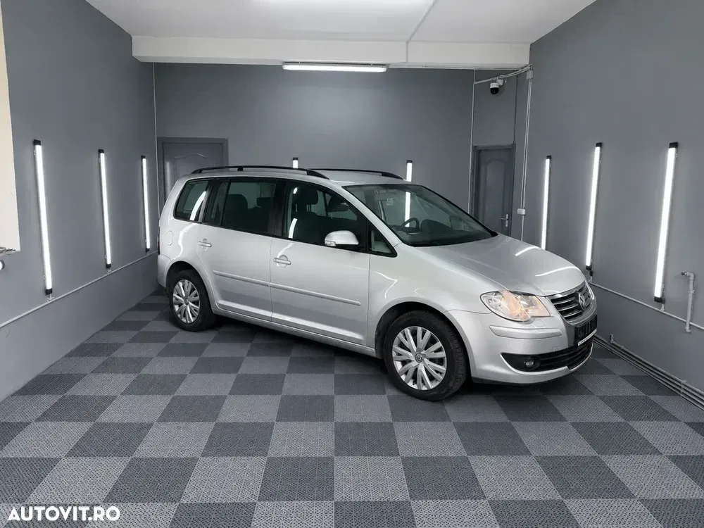 Volkswagen Touran 1.9 TDI Conceptline — imagine 4