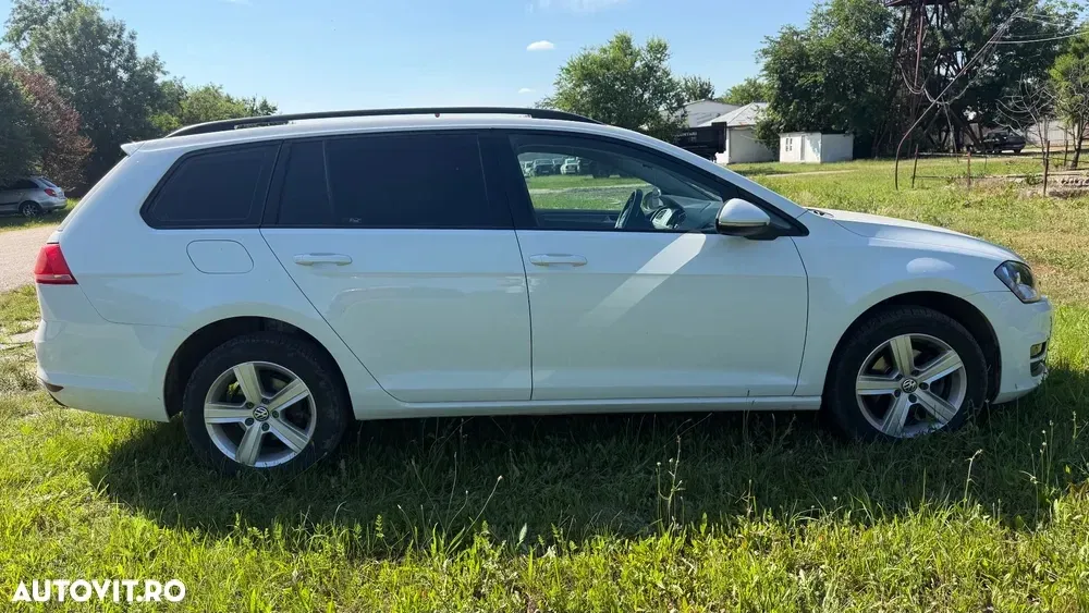 Volkswagen Golf VII 2.0 TDI DSG Comfortline — imagine 2