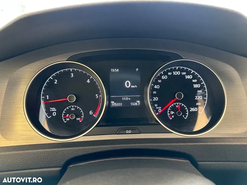 Volkswagen Golf VII 2.0 TDI DSG Comfortline — imagine 6