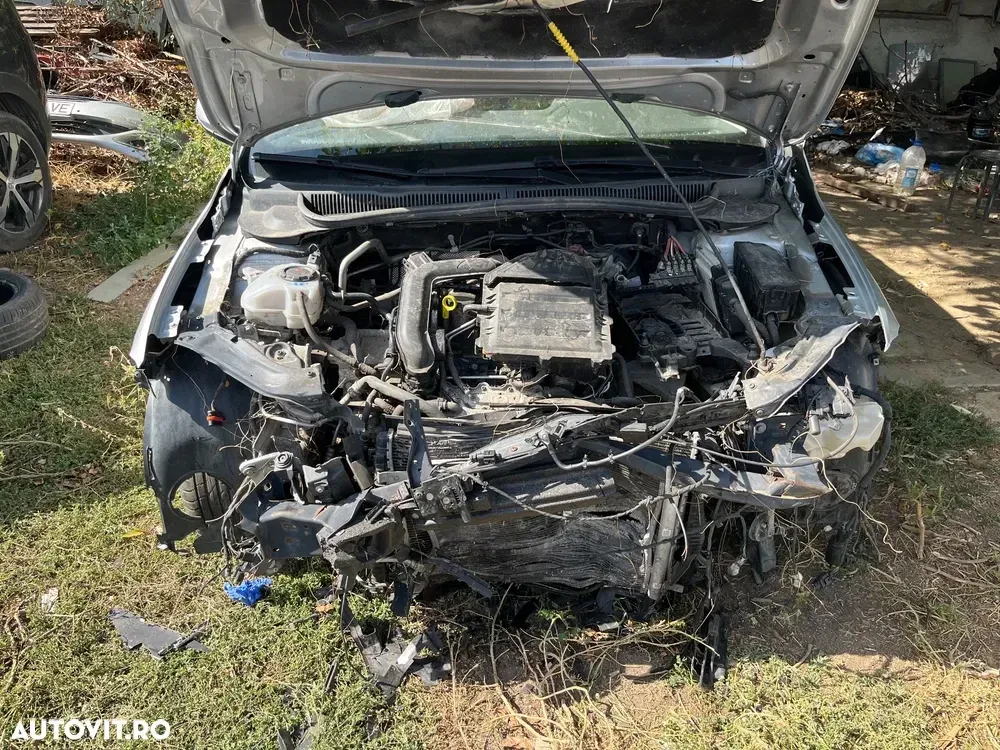Volkswagen Polo VI 1.0 TSI DSG Comfortline — imagine 3