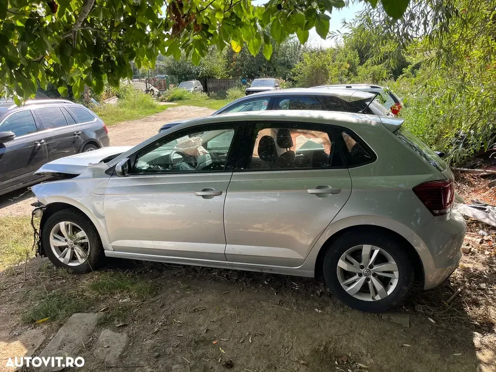 Volkswagen Polo VI 1.0 TSI DSG Comfortline — imagine 4