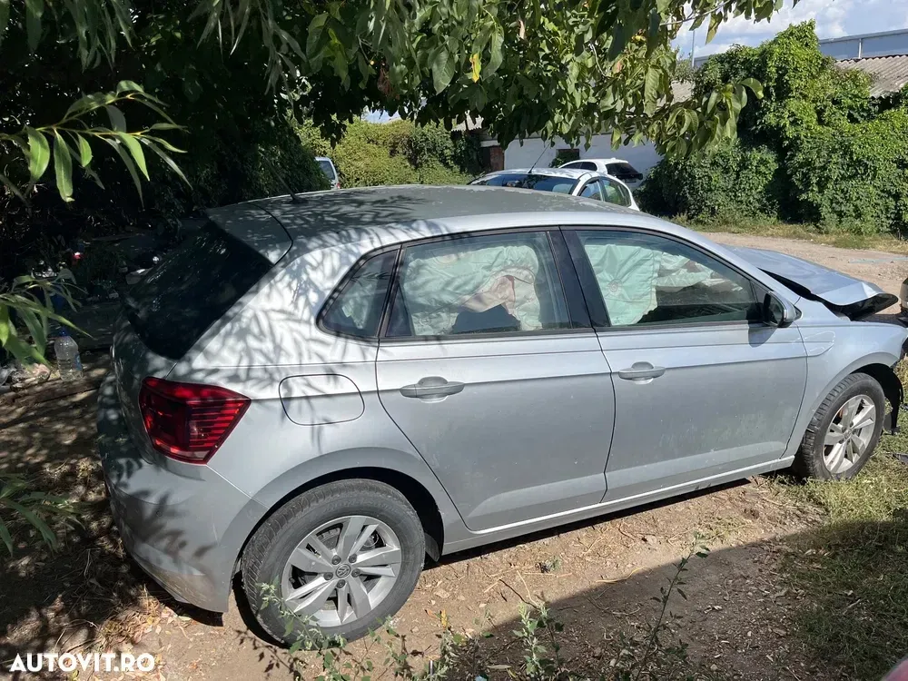 Volkswagen Polo VI 1.0 TSI DSG Comfortline — imagine 6
