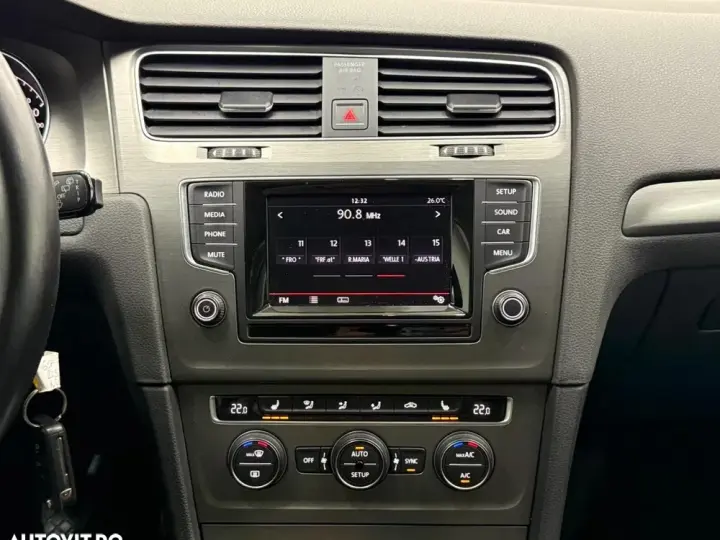 Volkswagen Golf VII 1.6 TDI DPF Exclusive
