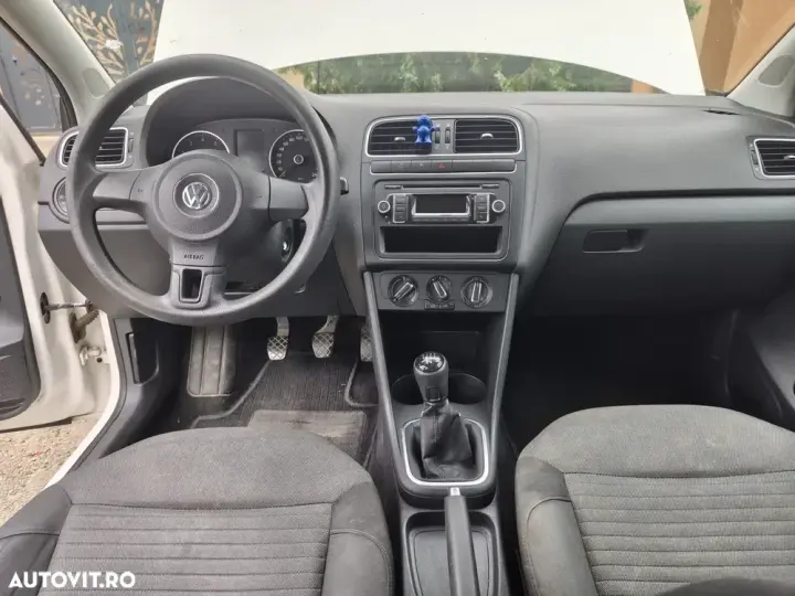 Volkswagen Polo V