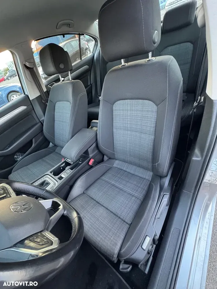 Volkswagen Passat B8 2.0 TDI SCR DSG Business — imagine 2
