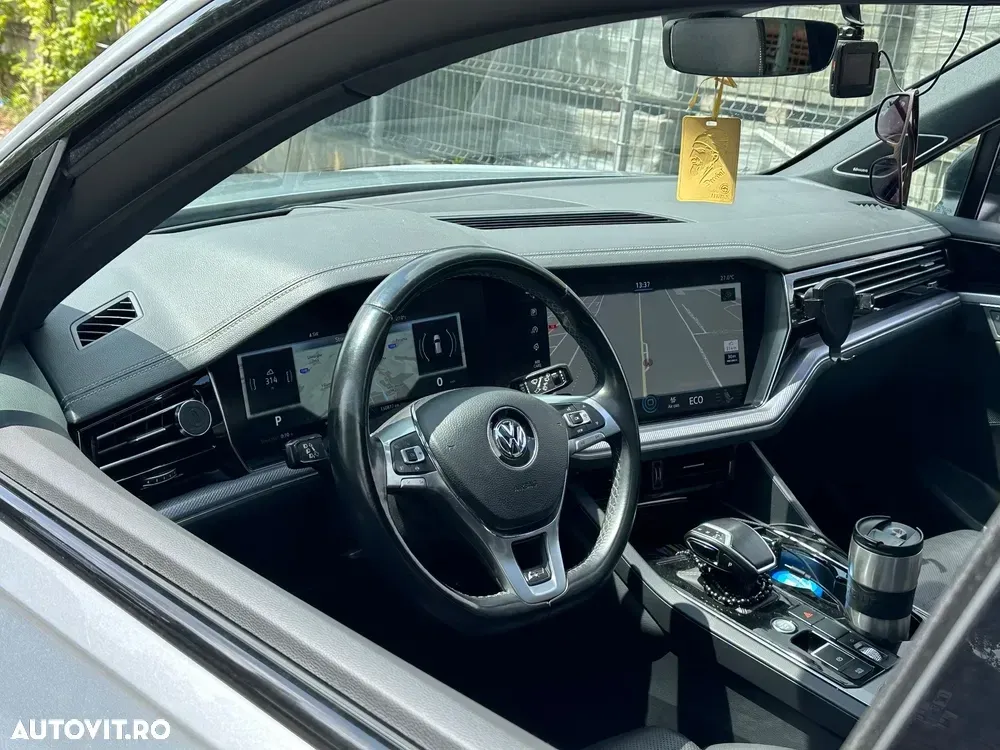 Volkswagen Touareg III V6 TDI R-Style — imagine 5