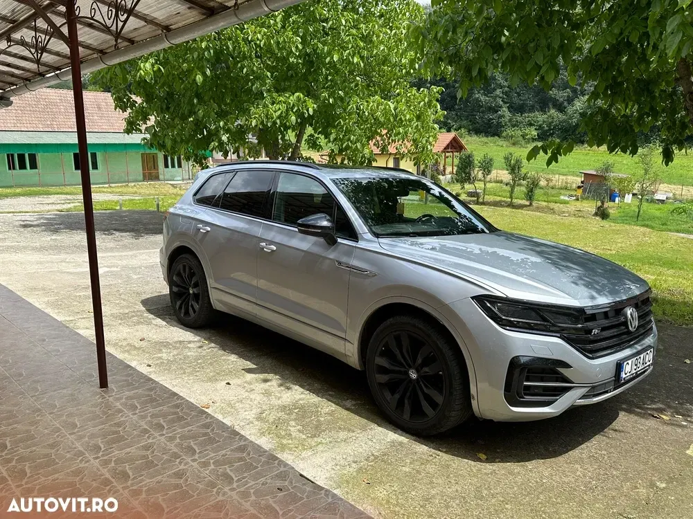 Volkswagen Touareg III V6 TDI R-Style — imagine 4