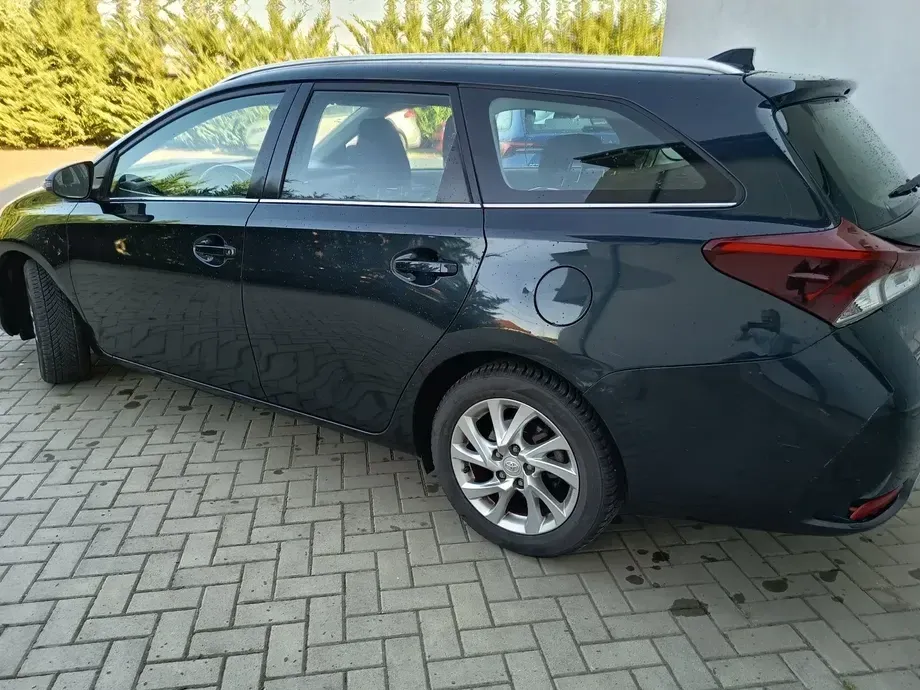 Toyota Auris II — imagine 3