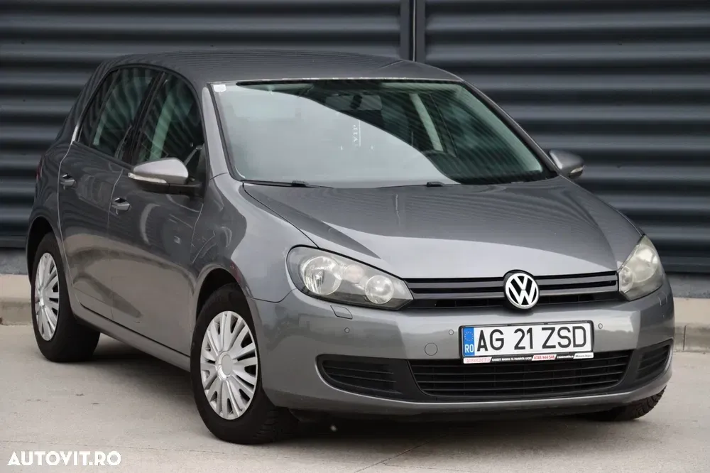 Volkswagen Golf VI 1.6 TDI DPF BlueMotion Technology Trendline — imagine 2