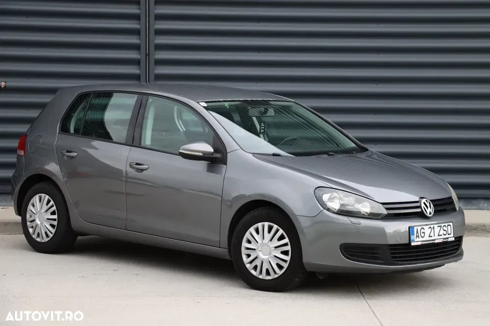 Volkswagen Golf VI 1.6 TDI DPF BlueMotion Technology Trendline — imagine 4