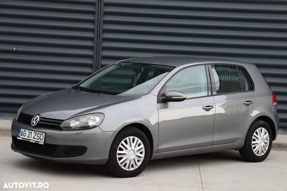 Volkswagen Golf VI 1.6 TDI DPF BlueMotion Technology Trendline — imagine 6