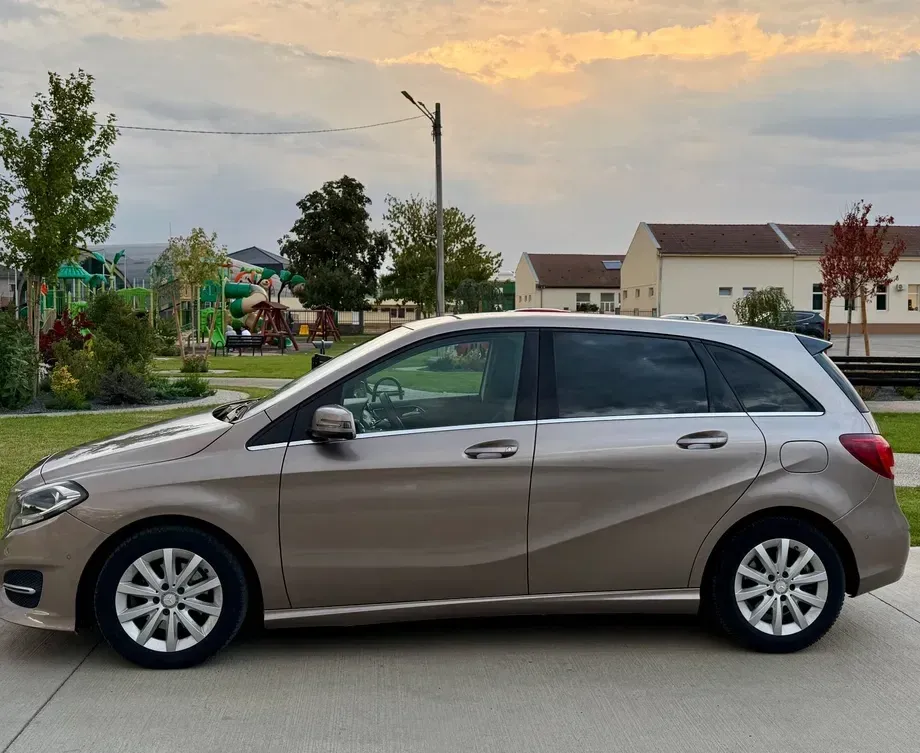 Mercedes-Benz B 180 W246 — imagine 4