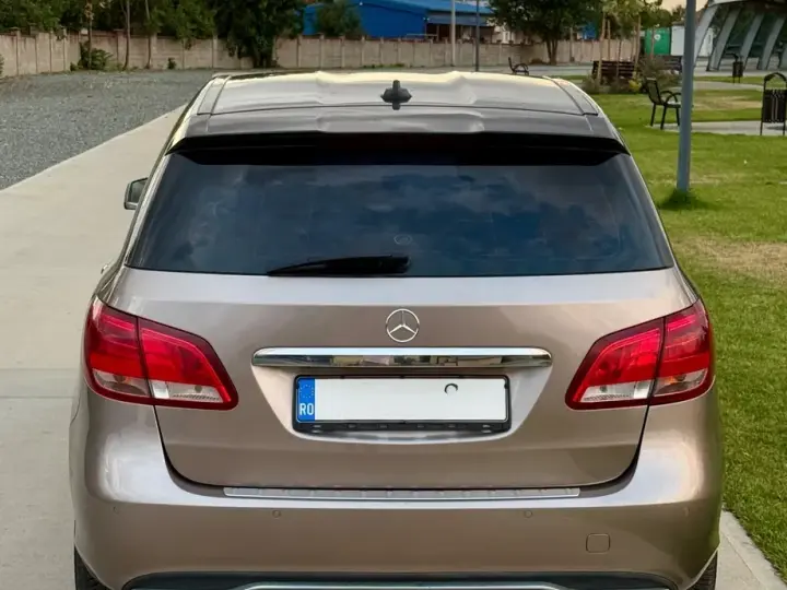 Mercedes-Benz B 180 W246