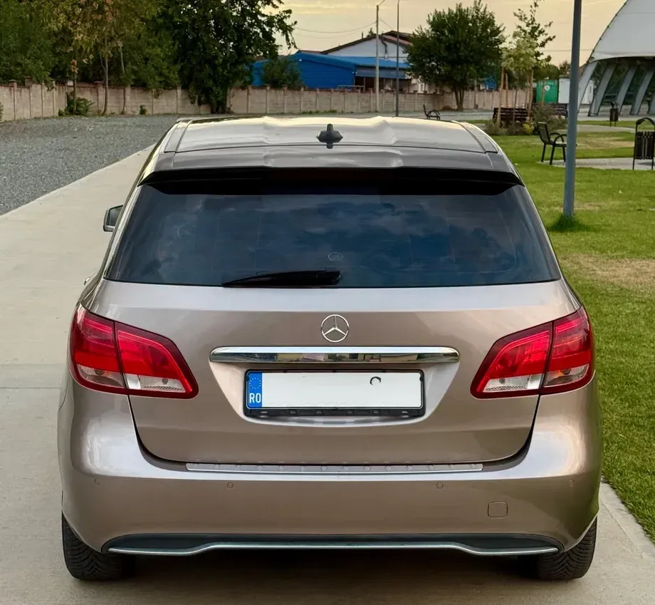 Mercedes-Benz B 180 W246 — imagine 2