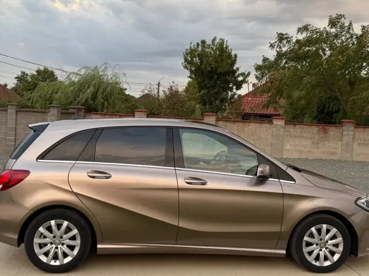 Mercedes-Benz B 180 W246