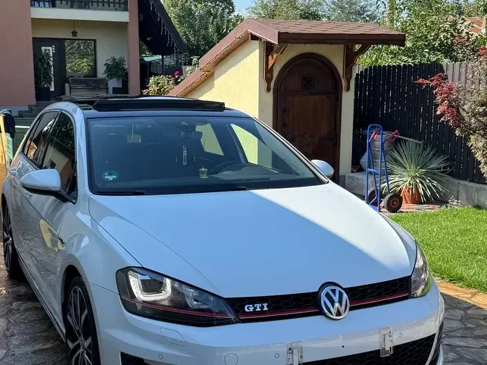 Volkswagen Golf VII