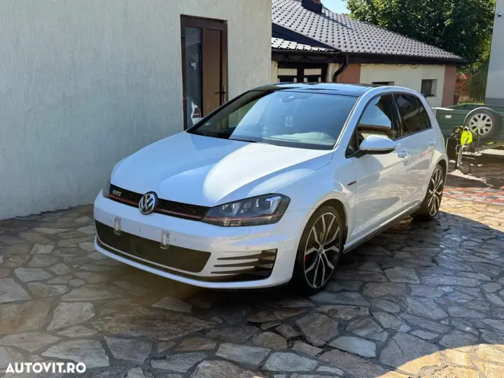 Volkswagen Golf VII