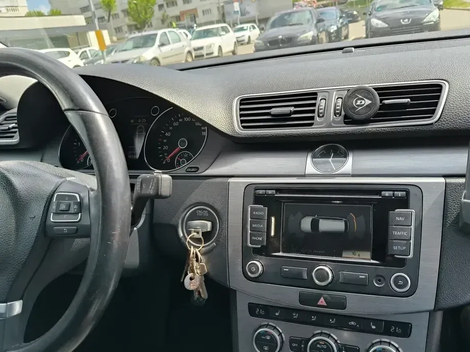 Volkswagen Passat B7 2.0 TDI BlueMotion Technology DPF Comfortline — imagine 5
