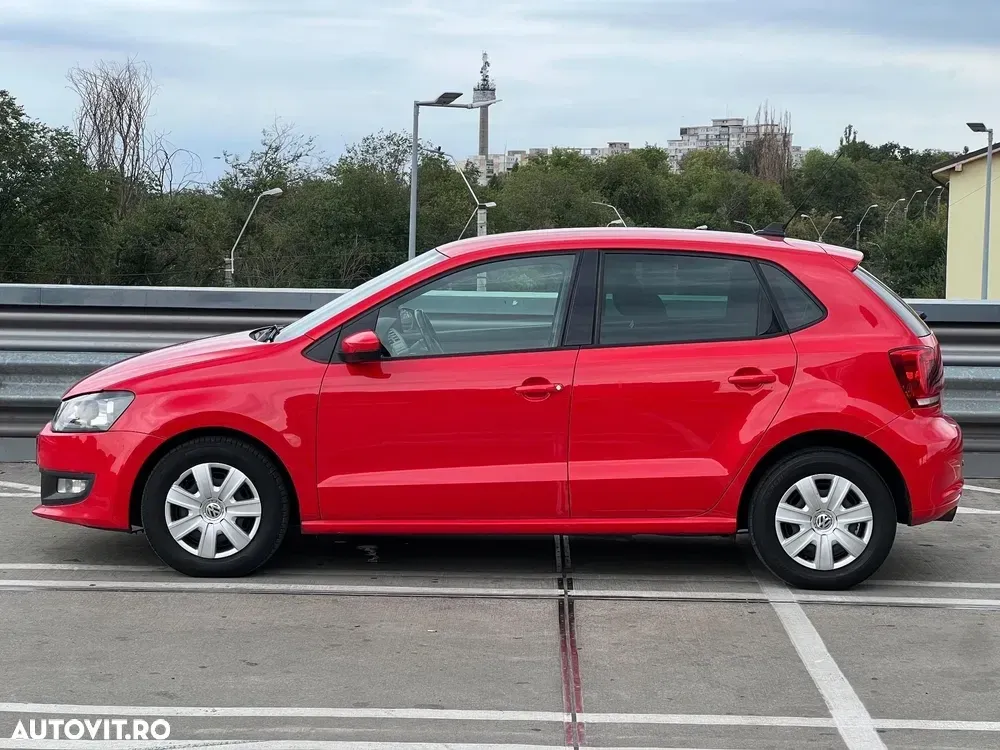 Volkswagen Polo 1.6 TDI Blue Motion Technology Comfortline — imagine 3