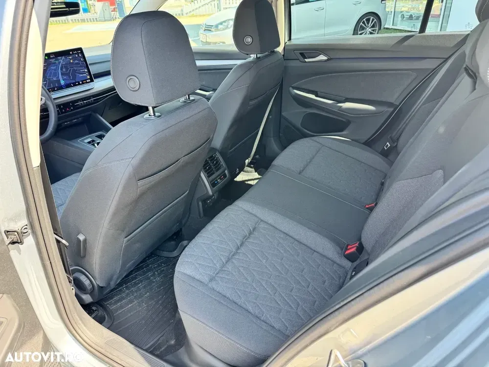 Volkswagen Golf VIII 1.5 eHybrid OPF DSG Life — imagine 6