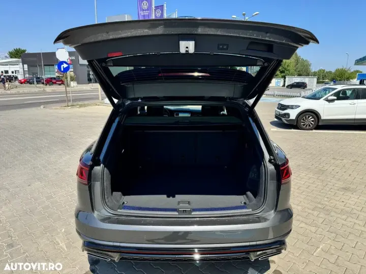 Volkswagen Touareg III 3.0 V6 TDI 4Motion DPF Automatik R-Line