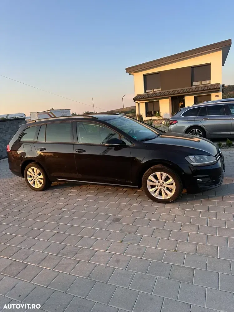 Volkswagen Golf 2.0 TDI Highline — imagine 4