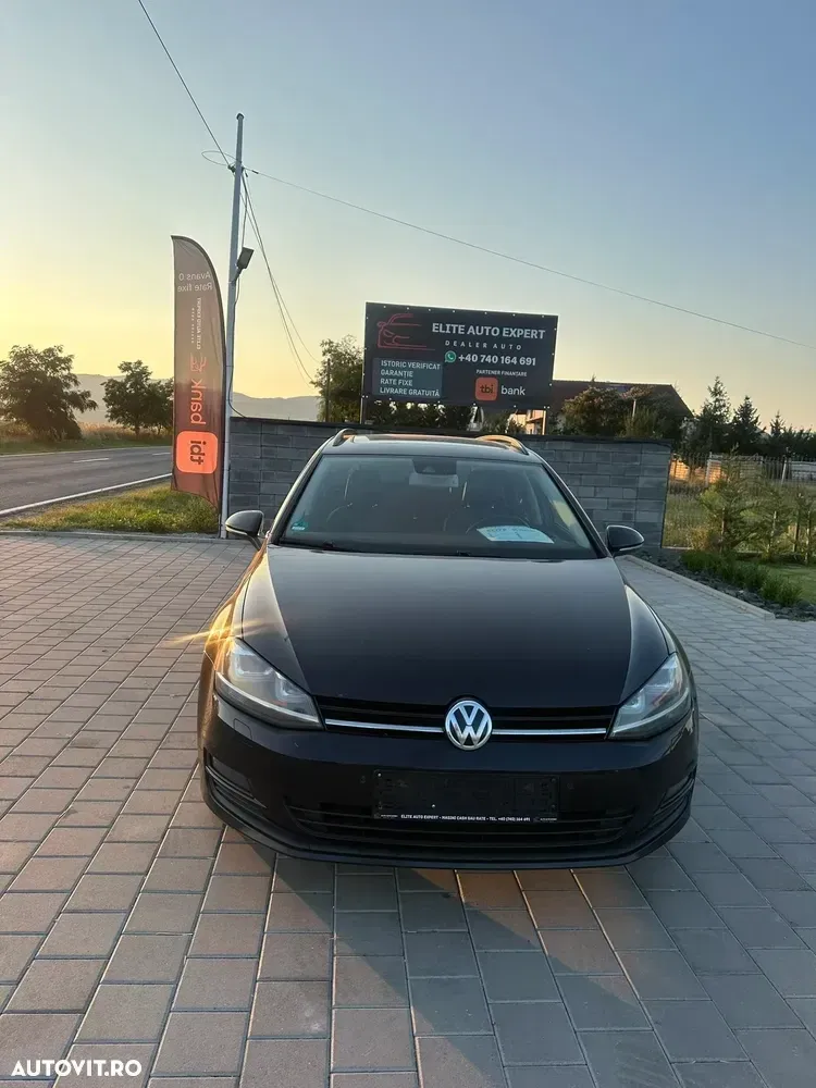Volkswagen Golf 2.0 TDI Highline — imagine 3